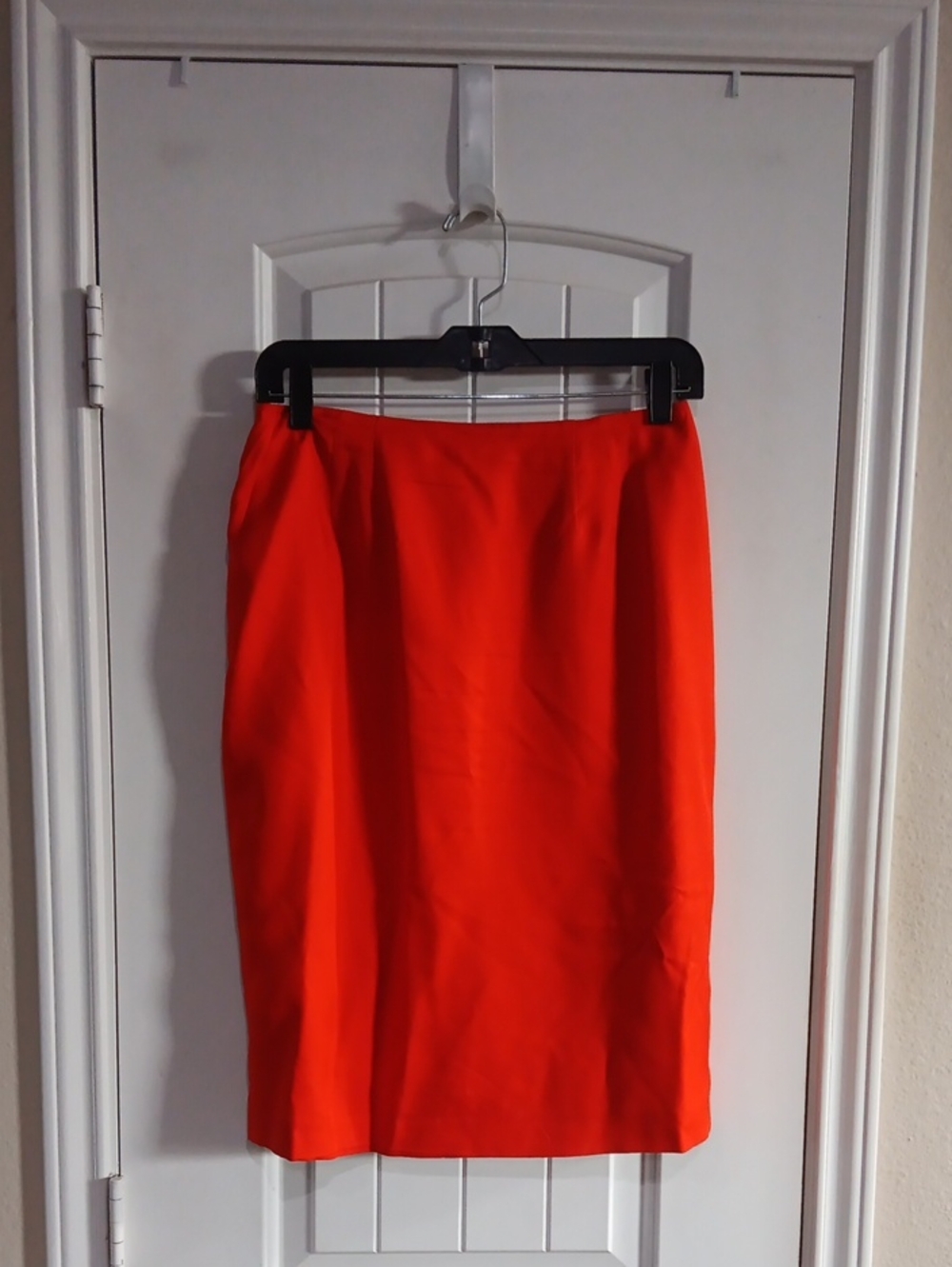Vintage Linda Allard Ellen Tracy Red 100% Silk Pencil Skirt Size 8